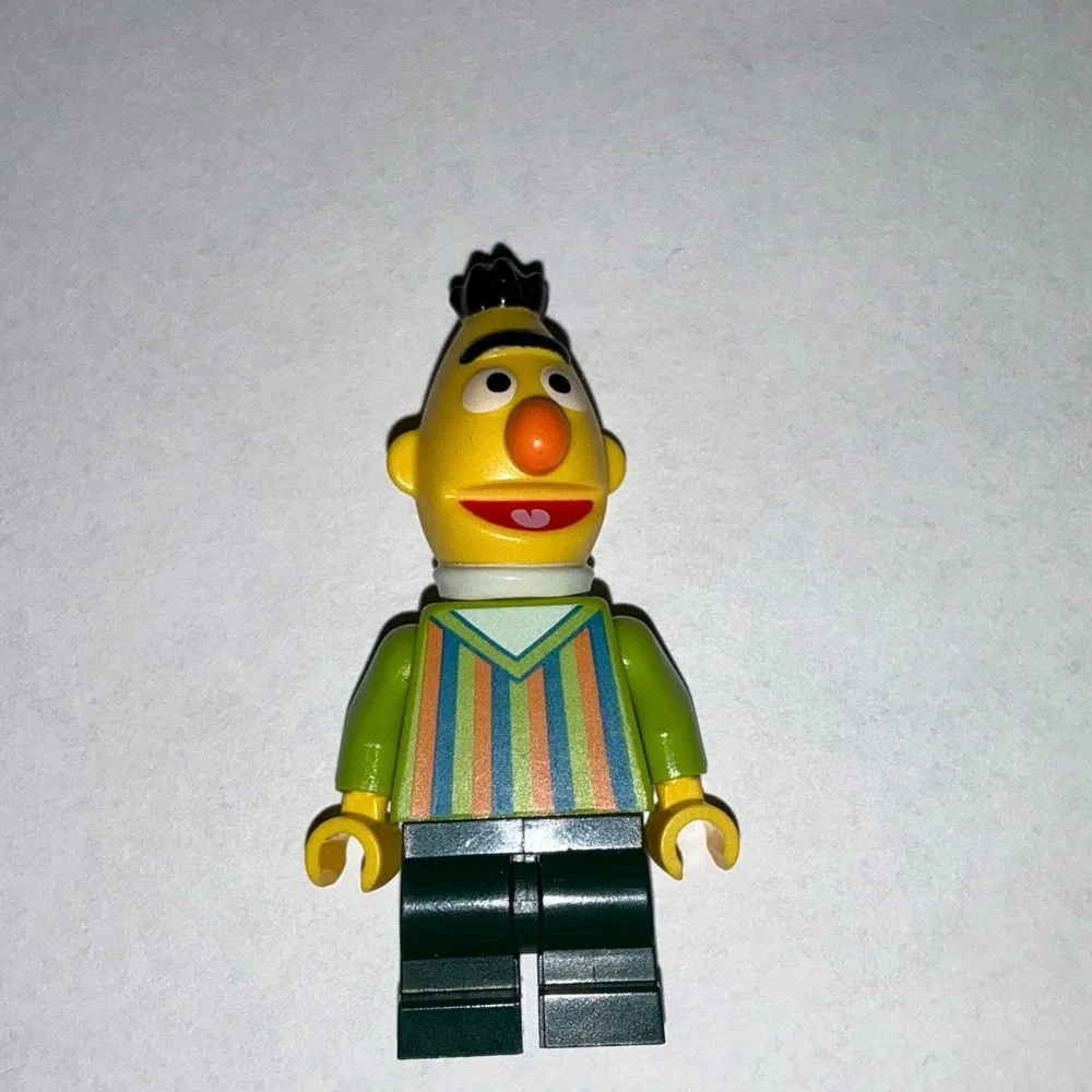 LEGO Ideas Minifigure Bert